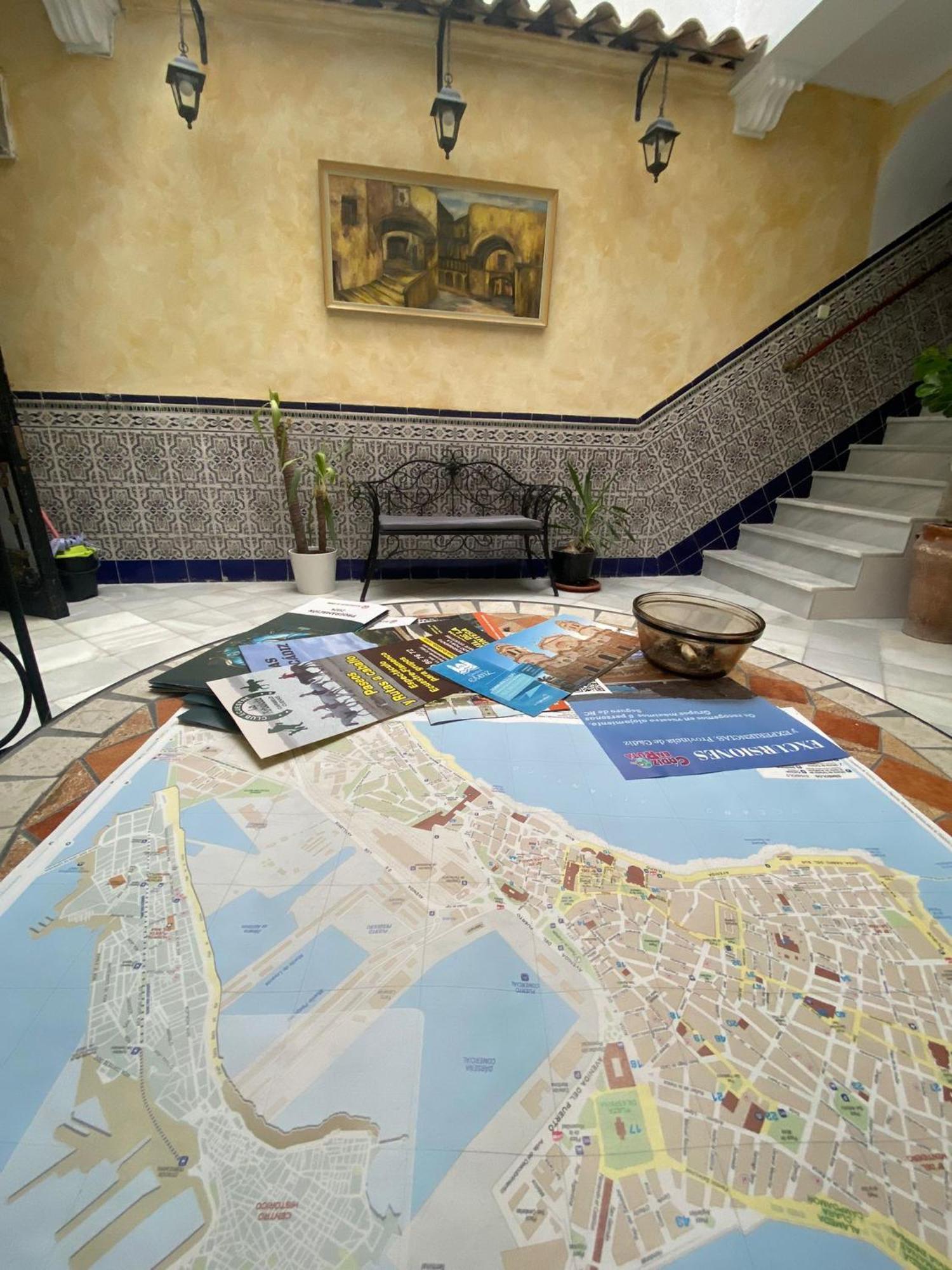Patio Andalusi Junto A La Vina Apartment Кадис Екстериор снимка