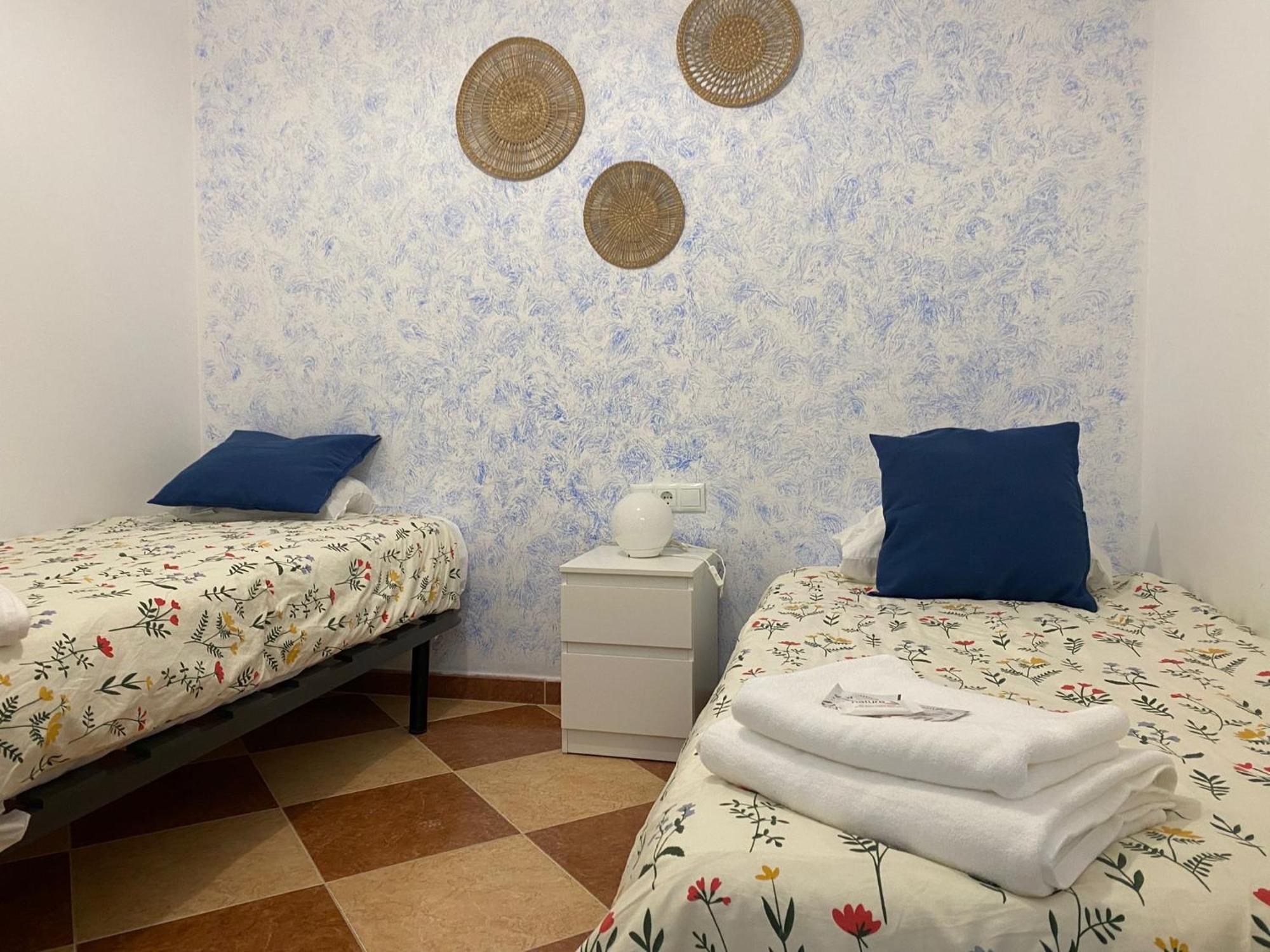 Patio Andalusi Junto A La Vina Apartment Кадис Екстериор снимка